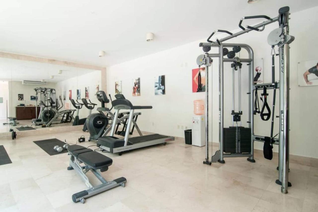 Luxurious & Central Condo In Playa Steps From The Beach Playa del Carmen Exteriör bild