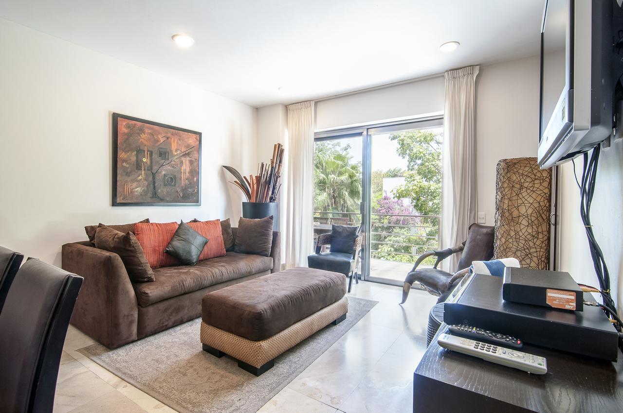Luxurious & Central Condo In Playa Steps From The Beach Playa del Carmen Exteriör bild
