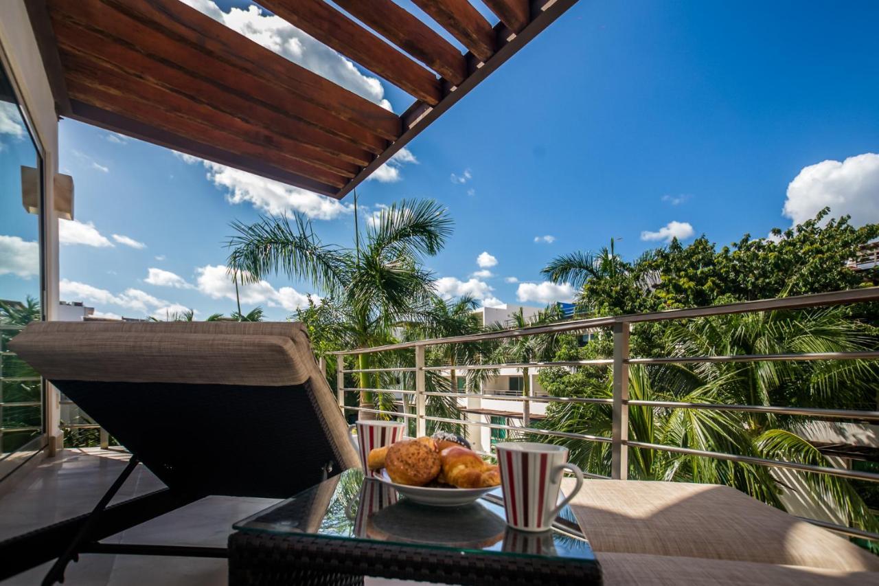Luxurious & Central Condo In Playa Steps From The Beach Playa del Carmen Exteriör bild