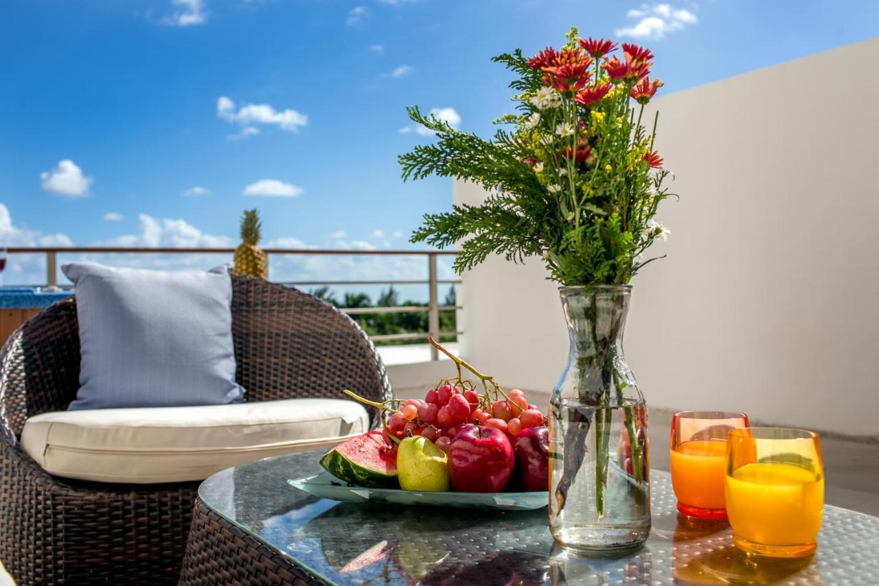 Luxurious & Central Condo In Playa Steps From The Beach Playa del Carmen Exteriör bild