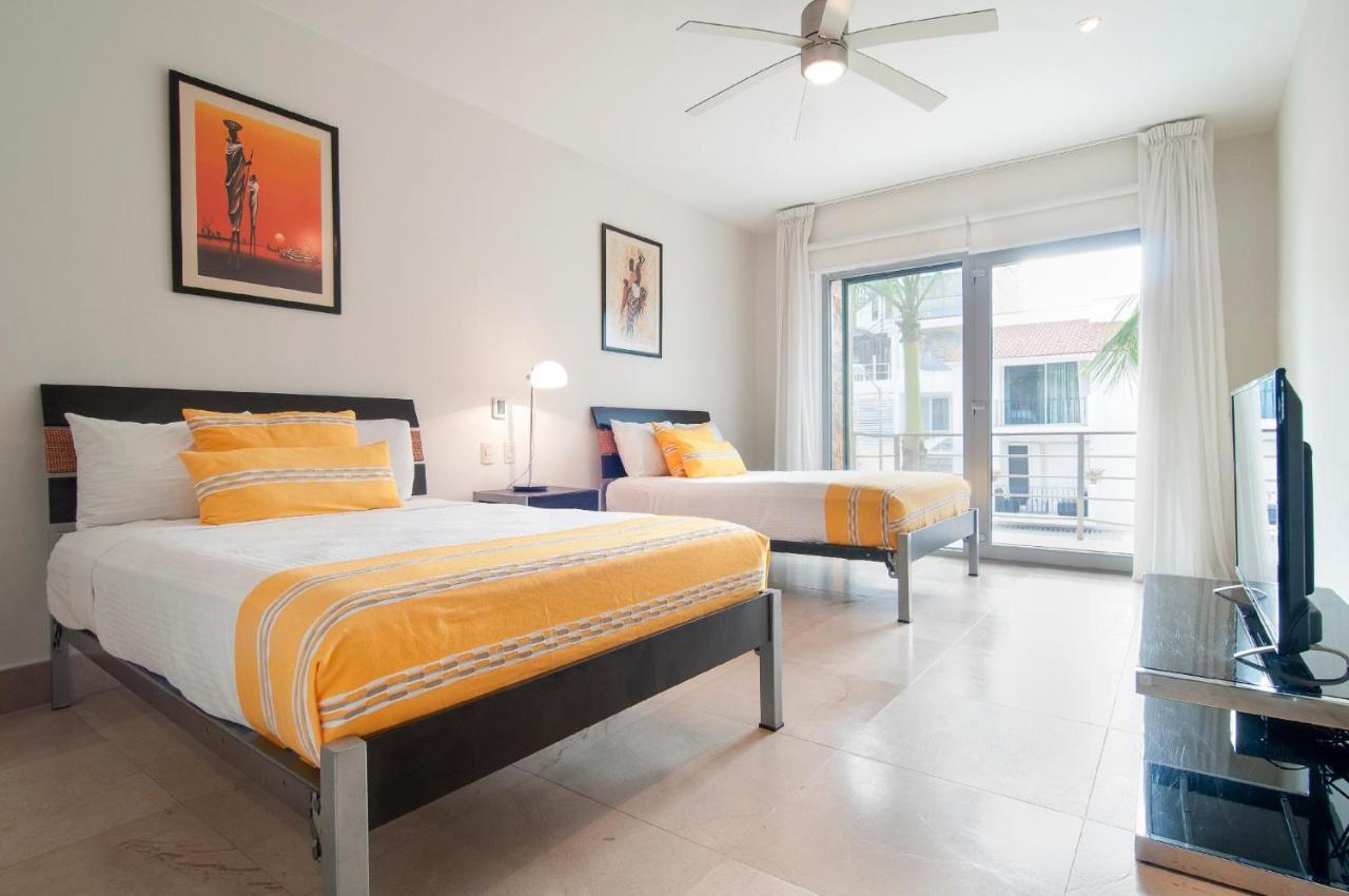 Luxurious & Central Condo In Playa Steps From The Beach Playa del Carmen Exteriör bild