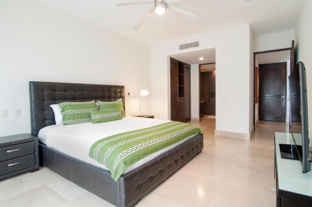 Luxurious & Central Condo In Playa Steps From The Beach Playa del Carmen Exteriör bild
